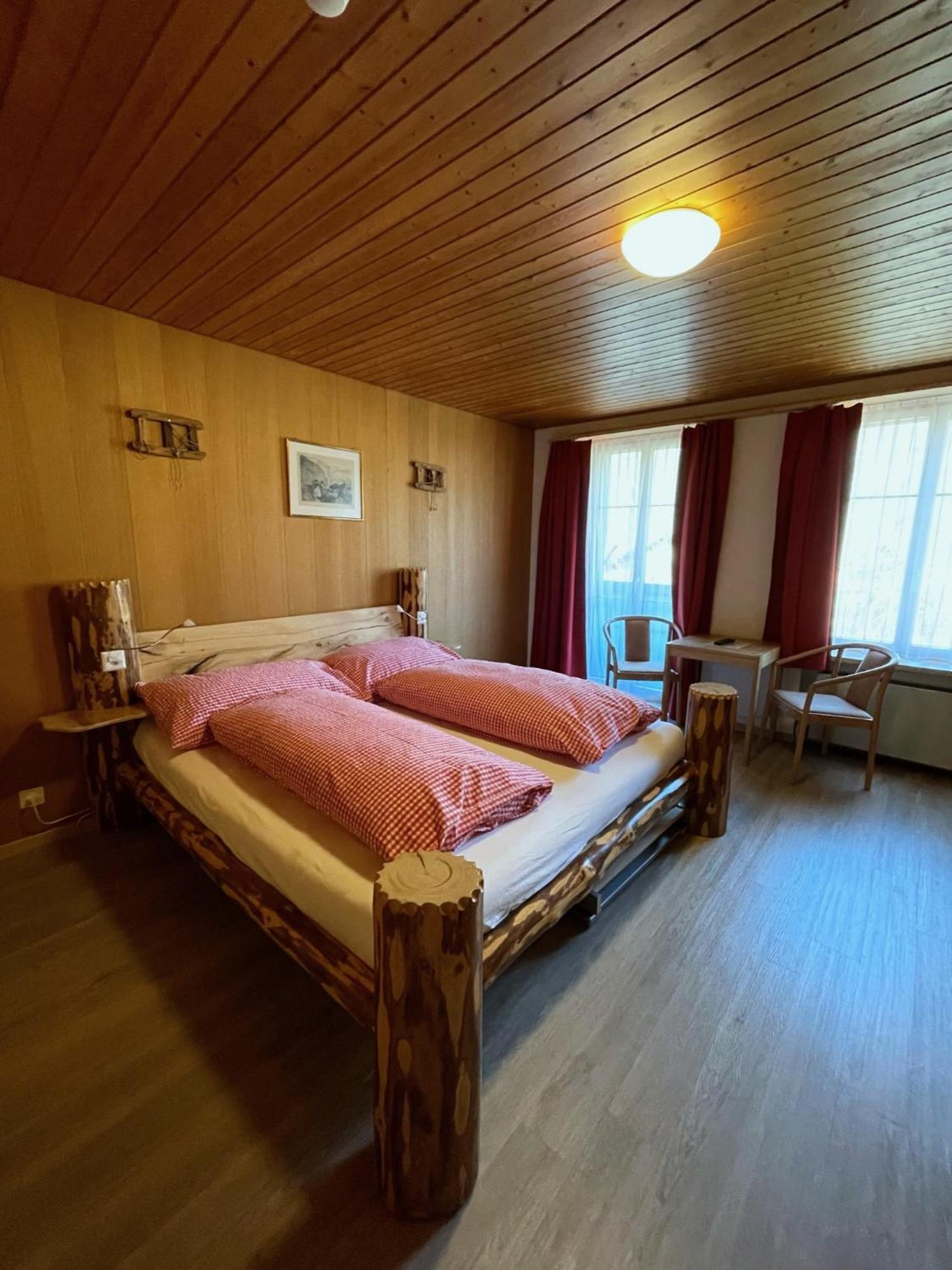 Hotel Tourist Meiringen Exterior photo