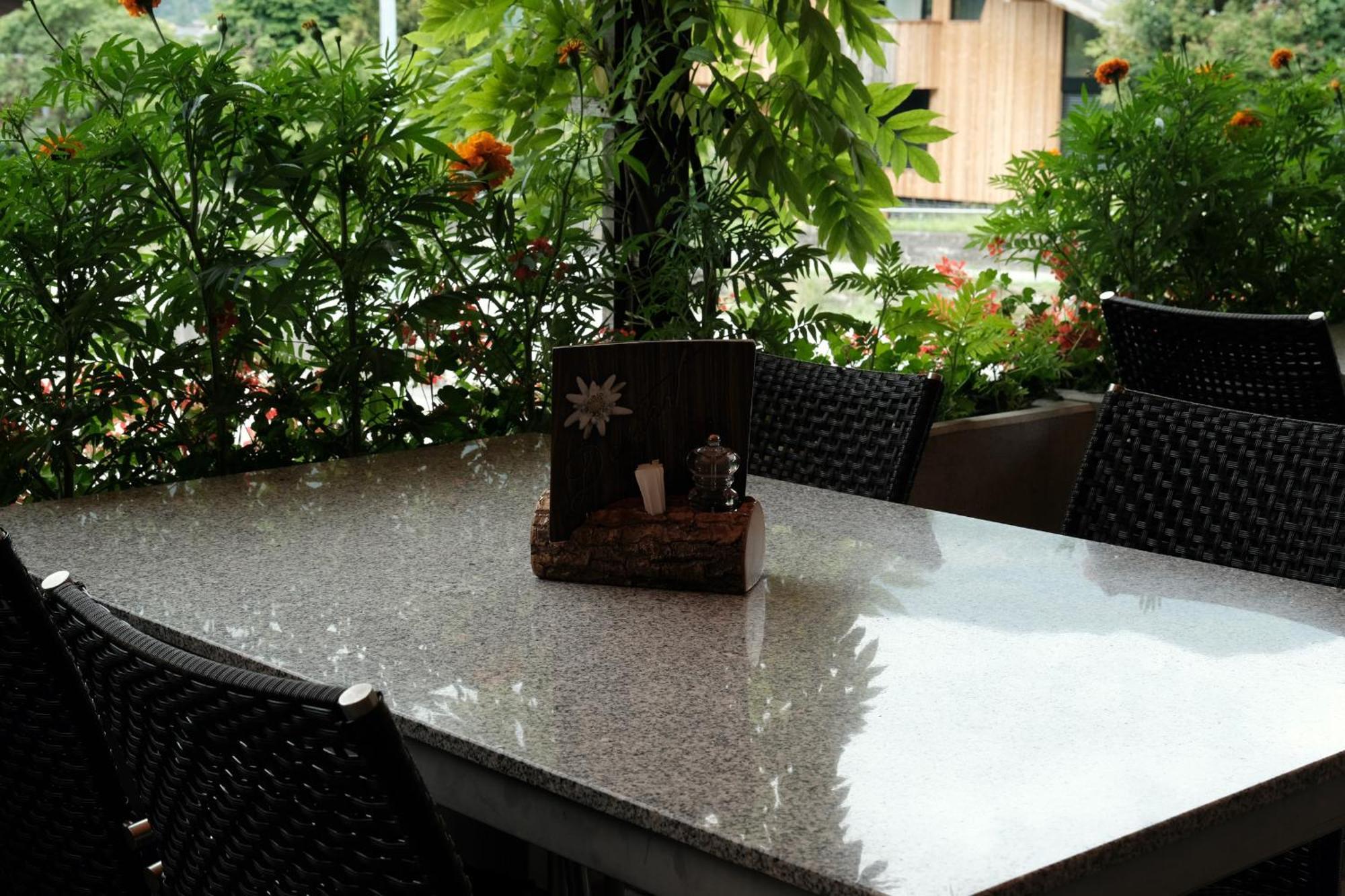 Hotel Tourist Meiringen Exterior photo